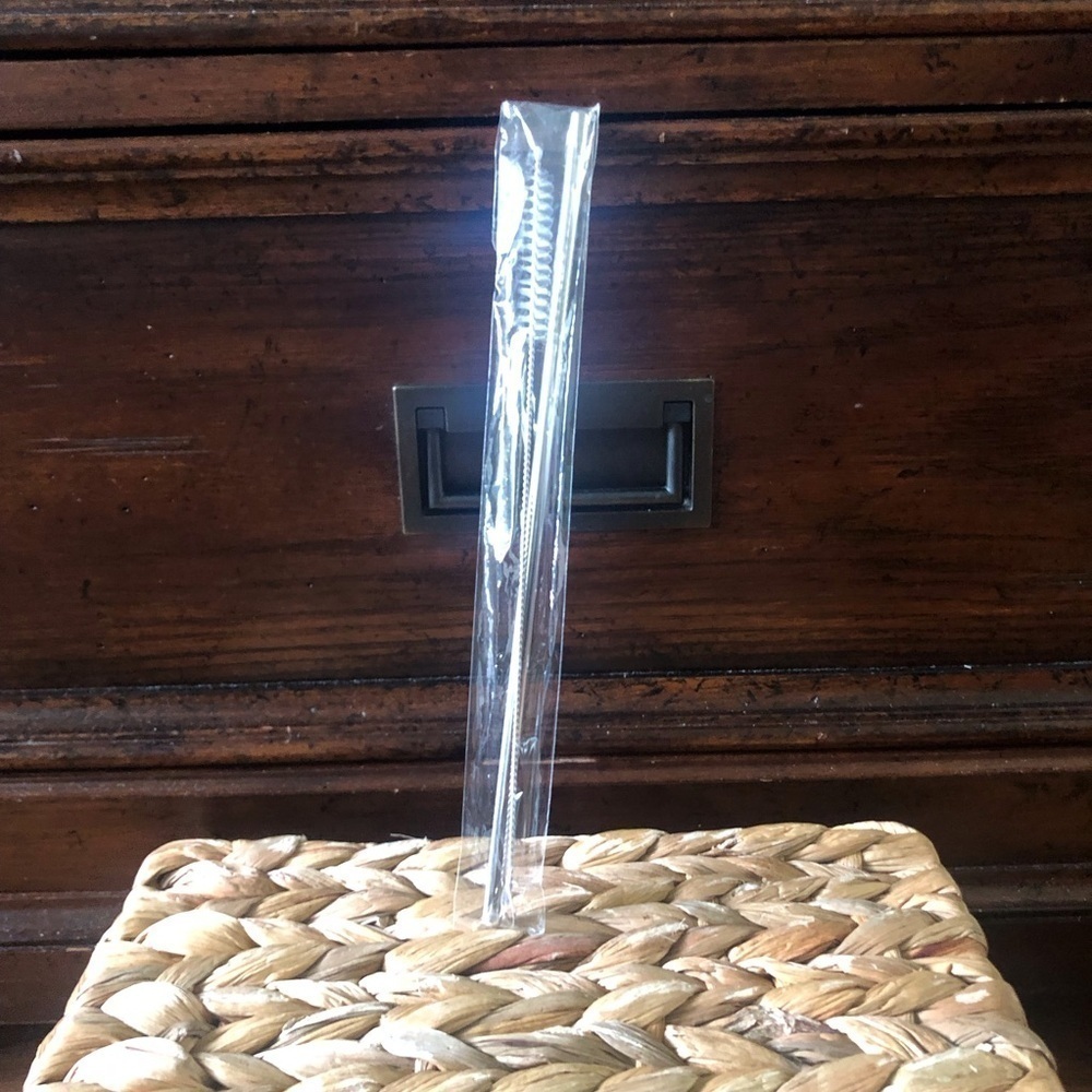 Stainless steel straw with cleaning brush